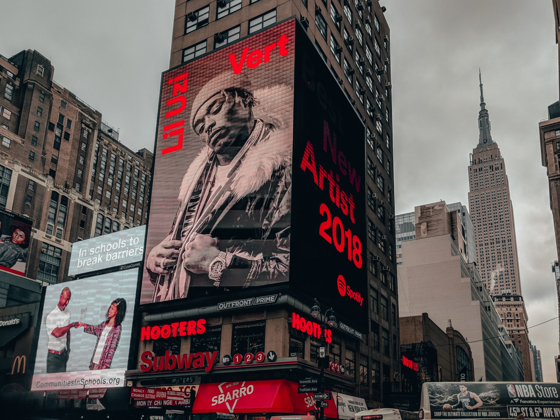 Best Digital Signage Designs Features And Examples