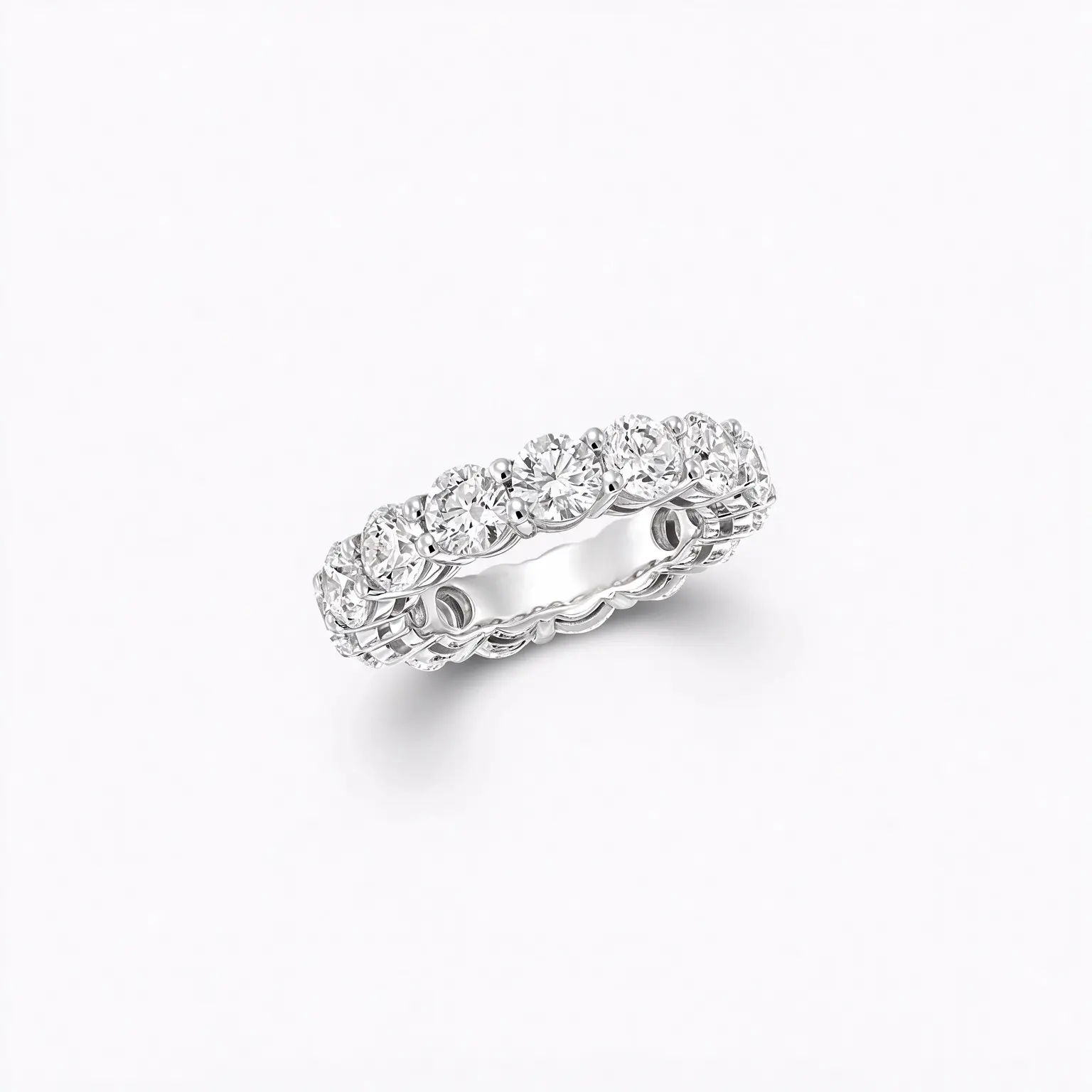 MEORA Round Diamond Band Ring DE/VS 18k