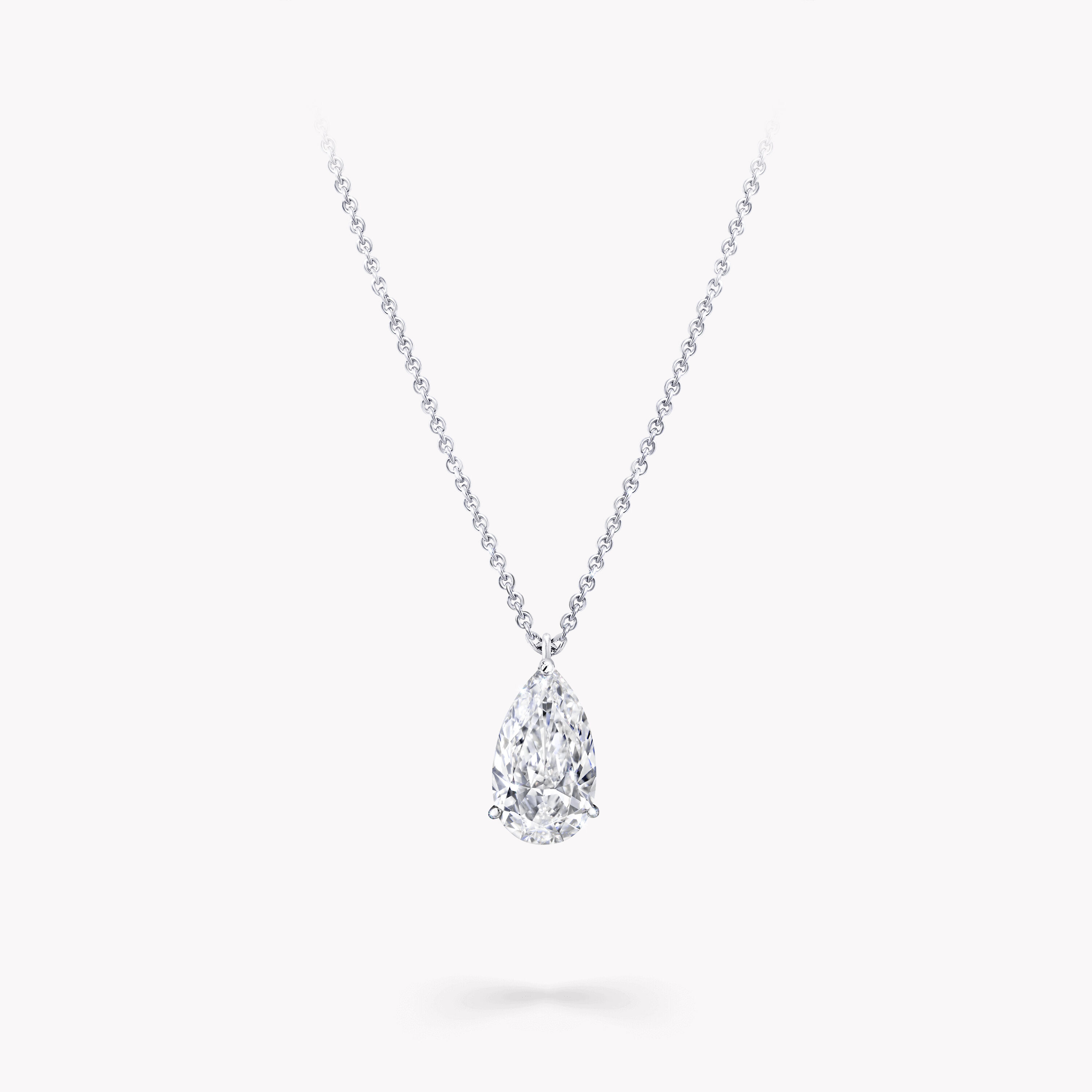 MEORA Pear Shape Diamond Solitaire Pendant DE/VS 18K