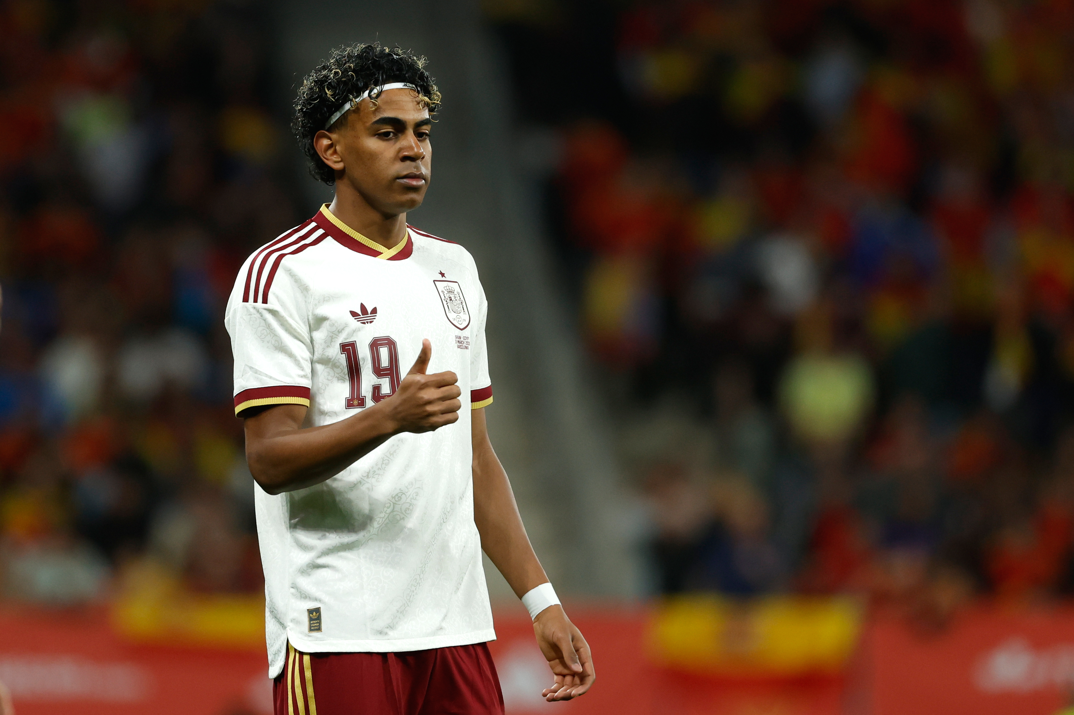 Lamine Yamal playing for Spain.