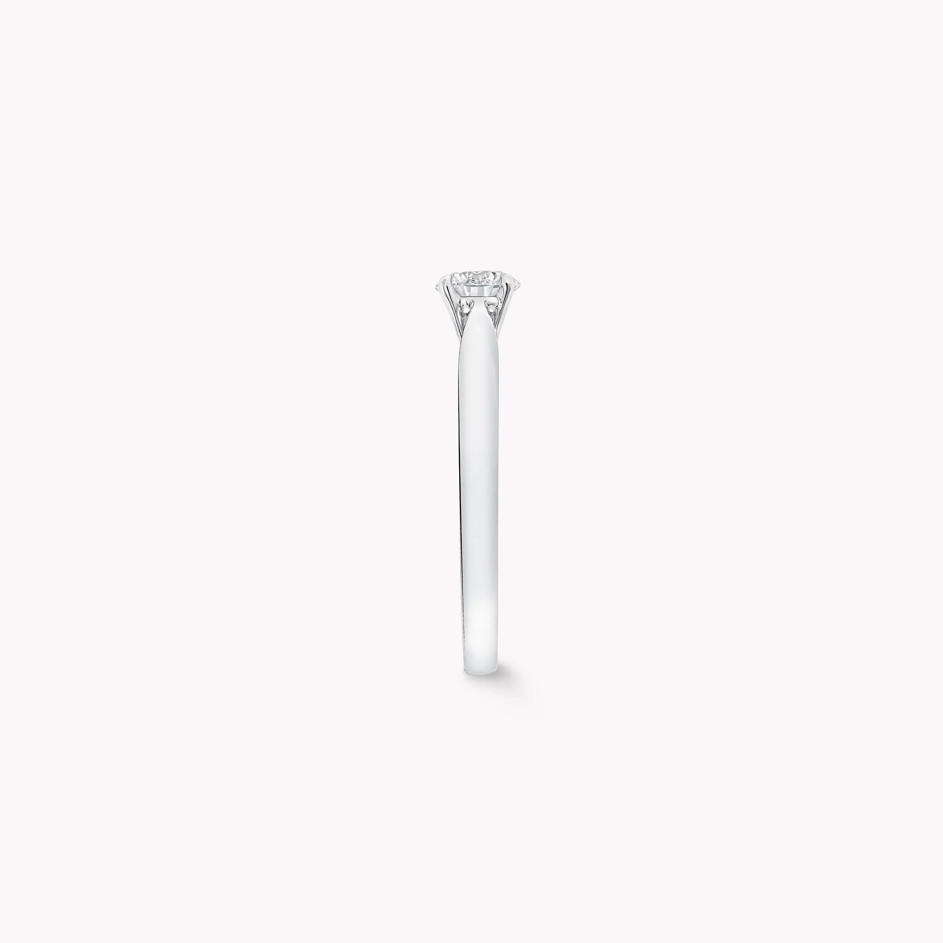 MEROA Round Shape Diamond Ring