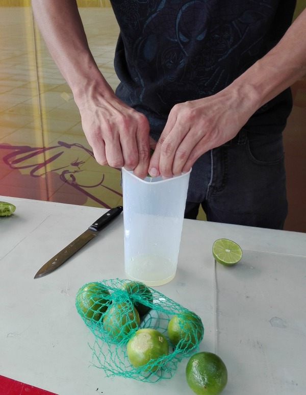 Proceso de cocción de la plastilina conductiva en olla